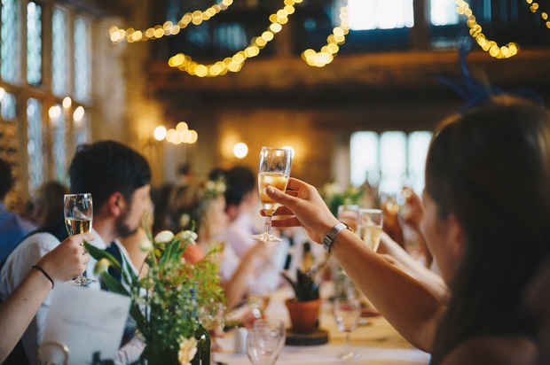 Win je trouwfotograaf, bruidstaart of champagnetoren